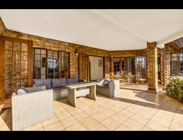 4 BEDROOM HOUSE FOR SALE IN FOURWAYS GARDENS